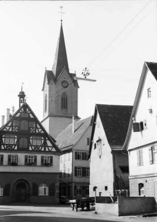 Renningen: Marktplatz und Kirche in Renningen