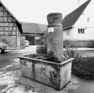 Dorfbrunnen; Breuberg, An der Mainstraße (vor Nr. 59)