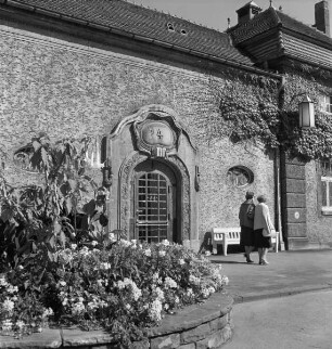 Portal Badehaus 4