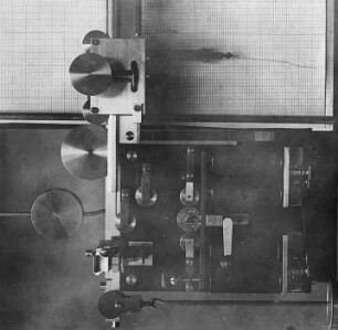 Waagebalken-Barograph nach Sturm, Registrierwerk, Fuess : Technikgeschichte | Physik | Mechanik | Messung des Luftdruckes | Barometer und Barographen