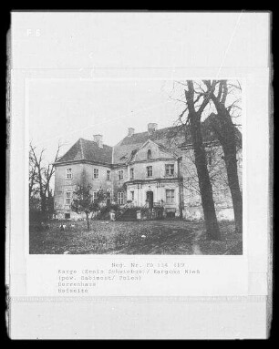 Herrenhaus Unruhstadt, Hofseite