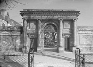Ehemaliger Triumphbogen des Ludwig 14.