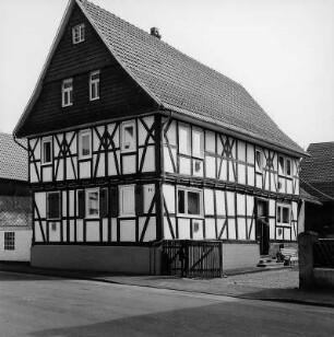 Wehretal, Steinweg 74