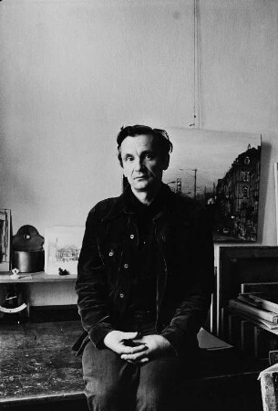 Der Maler Konrad Knebel in seinem Atelier