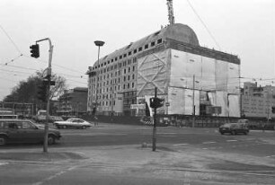 Hotel "Hilton international" am Mendelssohnplatz auf dem Gelände des ehemaligen Hotels am Theater in der Rüppurrer Straße