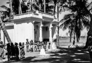 Tempel eines Dorfes (Deutsche Indien-Expedition 1926/1929 - 5. Südindien)