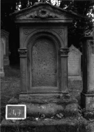 Grabstein 247