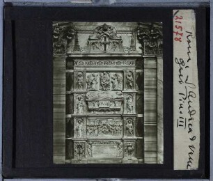 Rom, S. Andrea della Valle,Rom, S. Andrea della Valle, Grabmal Pius' III. : Grabmal Papst Pius III.
