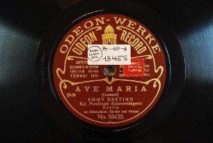 Ave Maria / (Gounod)