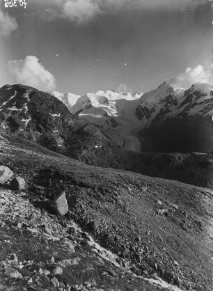 Gebirgslandschaft : Blick auf die Berninagruppe und den Morteratschgletscher