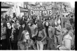 Kleinbildnegativ: Chile-Demonstration, 1973