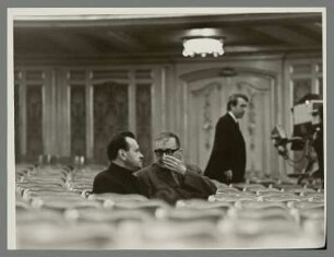 Dimitri Schostakowitsch und Jewgeni Swetlanow : Portrait des Komponisten Dmitri Schostakowitsch und des Dirigenten Jewgeni Swetlanow in der Staatsoper Berlin
