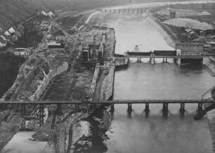 Gesamtansicht der Baustelle Staustufe Hessigheim/Neckar