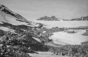 Berglandschaft auf Spitzbergen (HSDG-Spitzbergenfahrt der Monte Cervantes Leonhardt 1928)