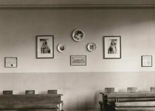 Meißen. 2. Volksschule. Wandschmuck im Klassenzimmer "Meißen"