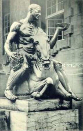 Skulptur "Dionysos auf dem Esel" am neuen Rathaus in Dresden
