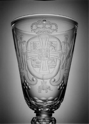 Deckelpokal (mit bekröntem dänischen Wappen) aus Schloß Moritzburg