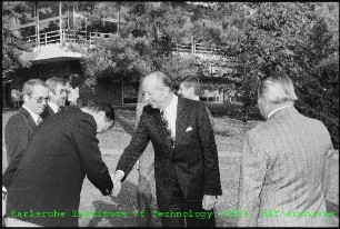 Besuch von Fang Yi (stellvertretender Ministerpräsident der Volksrepublik China) und einer chinesischen Delegation am Kernforschungszentrum Karlsruhe (KfK)