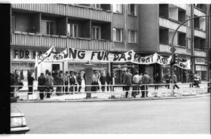 Kleinbildnegative: Arbeitslose protestieren auf John-F.-Kennedy-Platz, 1981