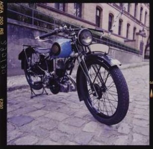 Motorrad im Museumshof
