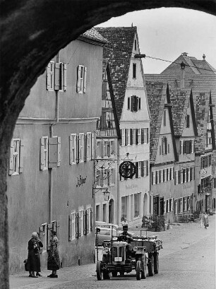 Dinkelsbühl. Mittelfranken. Historische Altstadt. Mit Zunftwappen verziehrte Häuser