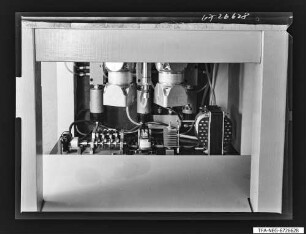 Biegeeinrichtung für Dioden, Rückseite geöffnet, Foto 1967
