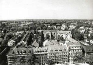 Dresden-Neustadt. Blick vom Turm der Dreikönigskirche über die Königstraße gegen den Neustädter Bahnhof nach Nordwesten