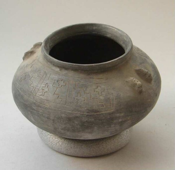 Clay vessel