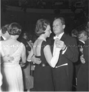 Willy und Rut Brandt auf dem Presse- und Filmball im Palais am Funkturm