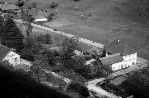 Haus und Brücke am Neumagen in Münstertal