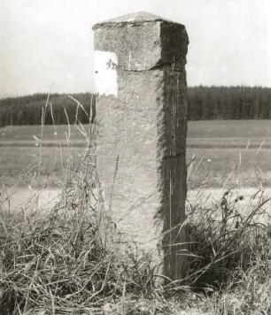 Dorfchemnitz. Wegsäule an der Geleitstraße (um 1850)