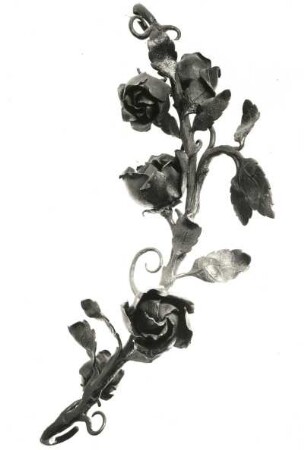 Rosenzweig. Schmiedeeisen (natürliche Größe). Frohnau: Hammerwerk (aus der Sammlung Kühnscherf, Dresden)