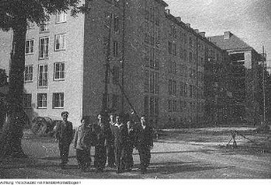 Studenten, u.a.: Dresden, Wohnheim Reichsstraße (Fritz-Löffler-Straße), Juni 1955