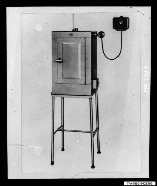 Repro: Trockenschrank, Bild 1; Foto 1964