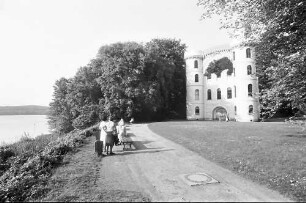 Berlin: Pfaueninsel, Havel: Schloss