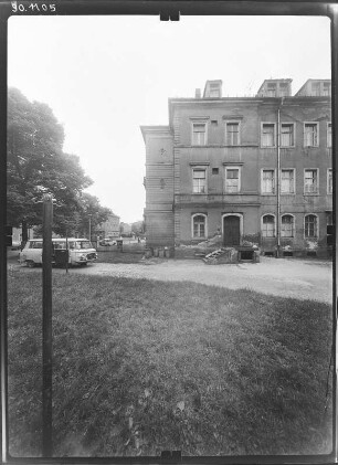 Dresden-Neustadt, Antonstraße 14/16. Wohn- und Geschäftshaus mit Bahnhof-Apotheke (1864). Hoffront (Teilansicht)