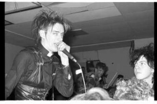 Einstürzende Neubauten 29.10.1983 I N2