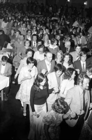 24. Tagung 1974 Chemiker; Studentenabend mit den Nobelpreisträgern: Polonaise