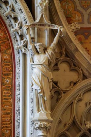 Frankreich. Bretagne. Morbihan. Josselin. Basilique Notre Dame du Roncier. 15 Jahrhundert. Flamboyant. Seitenaltar. Detail