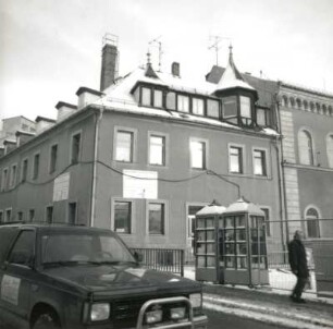 Reichenbach (Vogtland), Markt 2. Wohn- und Geschäftshaus (sog. Zuckersches Haus; nach 1833). Straßenansicht