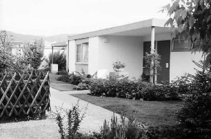 Freiburg i. Br.: Bungalow-Atriumhaus im Binzengrün