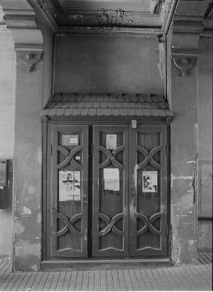 Dresden-Neustadt, Gaszählerschrank im Hausflur