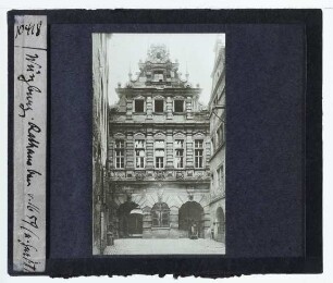 Würzburg, Rathaus, Roter Bau : Außenansicht, Fassade