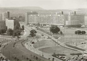 St. Petersburger Straße : Dresden, Blick vom Pirnaischen Platz nach Südwesten über den Georgplatz in Richtung Hauptbahnhof