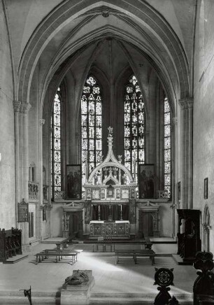Naumburg, Dom : Naumburg. Dom St. Peter und Paul. Ostchor mit Altar vom Ostlettner