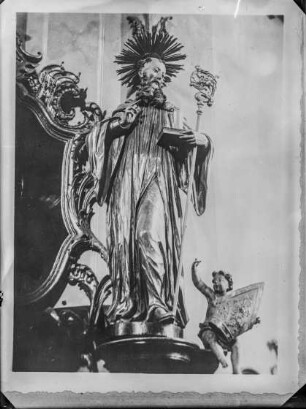 St. Michael: Chor, Figur des Hl. Benedikt