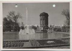 Mannheim, Wasserturm und Friedrichsplatz