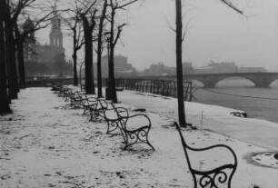 Dresden. Brühlsche Terrasse, Blick nach Nordwesten