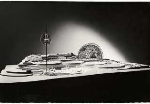 Deutscher Pavillon auf der Weltausstellung, Osaka: Entwurf mit Kugelauditorium