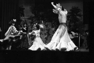 Freiburg: Stadthalle; Europafestival, spanische Tanzgruppe
